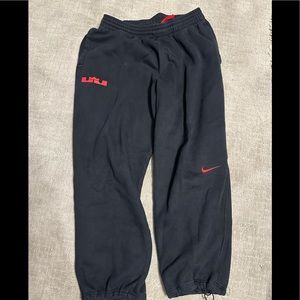 Men’s large Nike Lebron fleece sweatpants